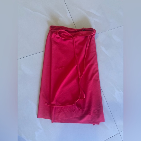 - La Blanca  by Rod Beattie red Beyond Pareo Wrap Cover-Up - Picture 2 of 11